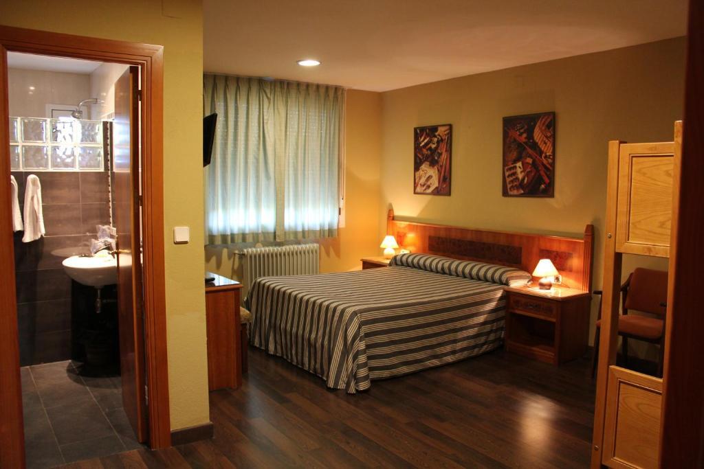 Hotel El Tablazo Villalba de la Sierra Chambre photo